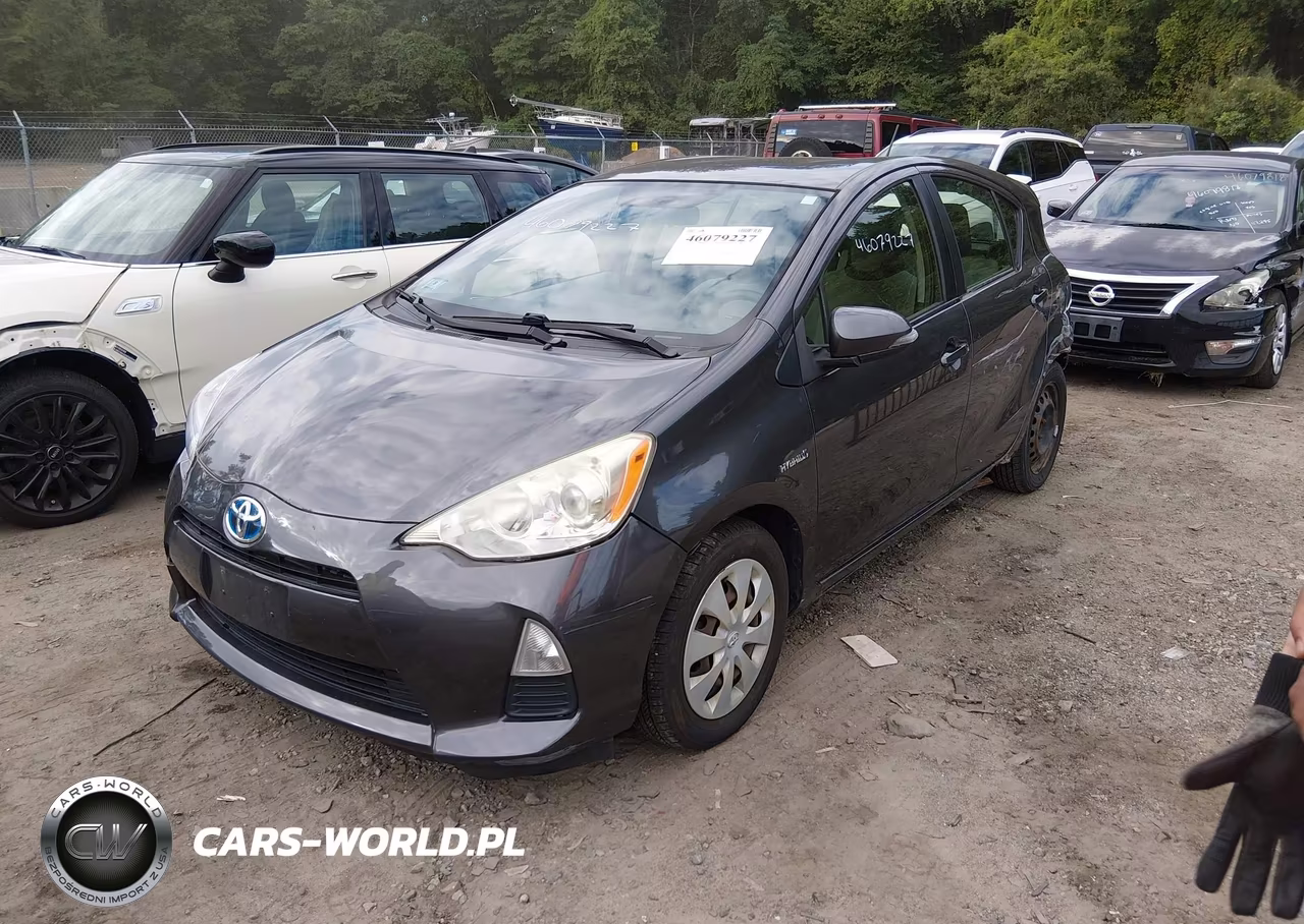 2012 Toyota Prius C One VIN:JTDKDTB35C1500403 - 2