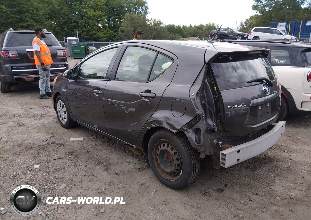 2012 Toyota Prius C One VIN:JTDKDTB35C1500403 - 3