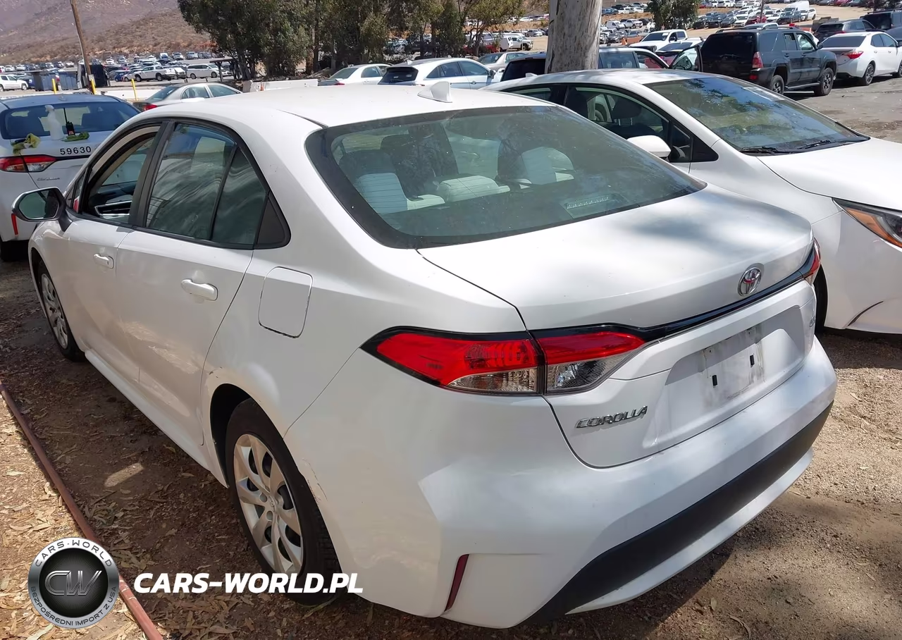 2020 Toyota Corolla Le VIN:5YFEPRAE6LP057958 - 3