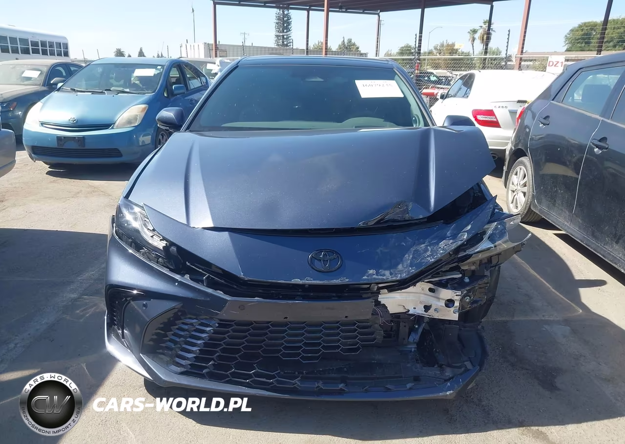 2026 Toyota Camry Xse VIN:4T1DAACKXTU652909 - 13