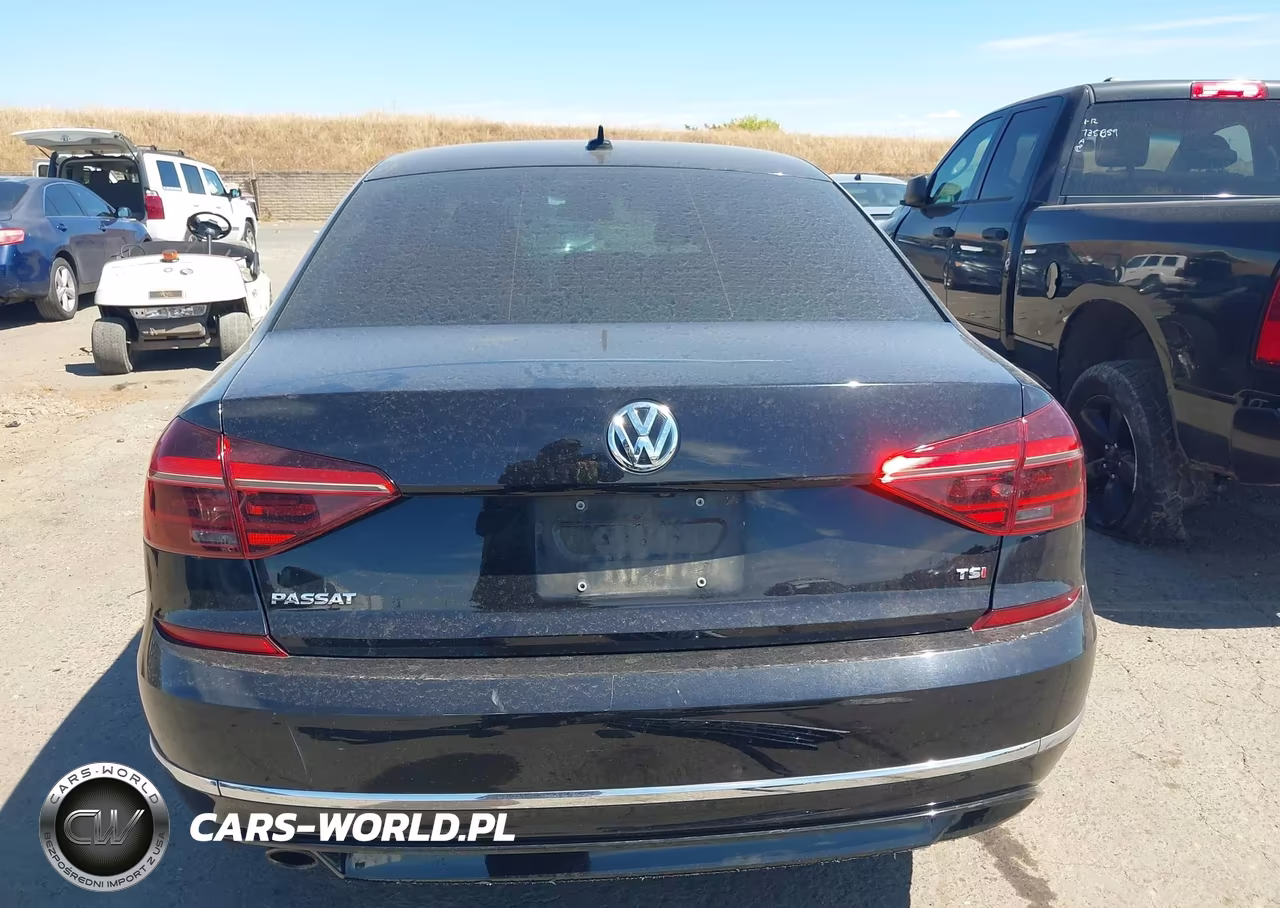 2018 Volkswagen Passat 2.0T R-Line-2.0T S VIN:1VWAA7A30JC039767 - 15