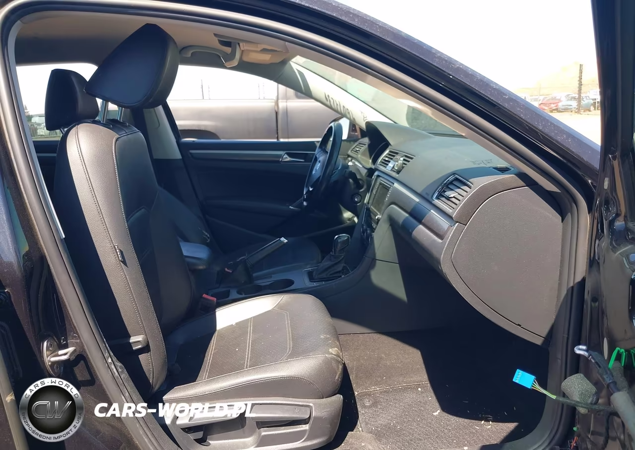 2018 Volkswagen Passat 2.0T R-Line-2.0T S VIN:1VWAA7A30JC039767 - 5