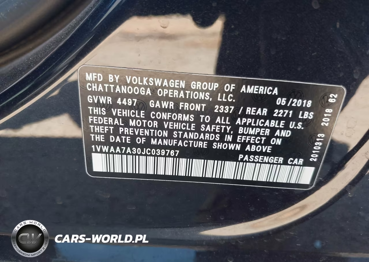 2018 Volkswagen Passat 2.0T R-Line-2.0T S VIN:1VWAA7A30JC039767 - 9