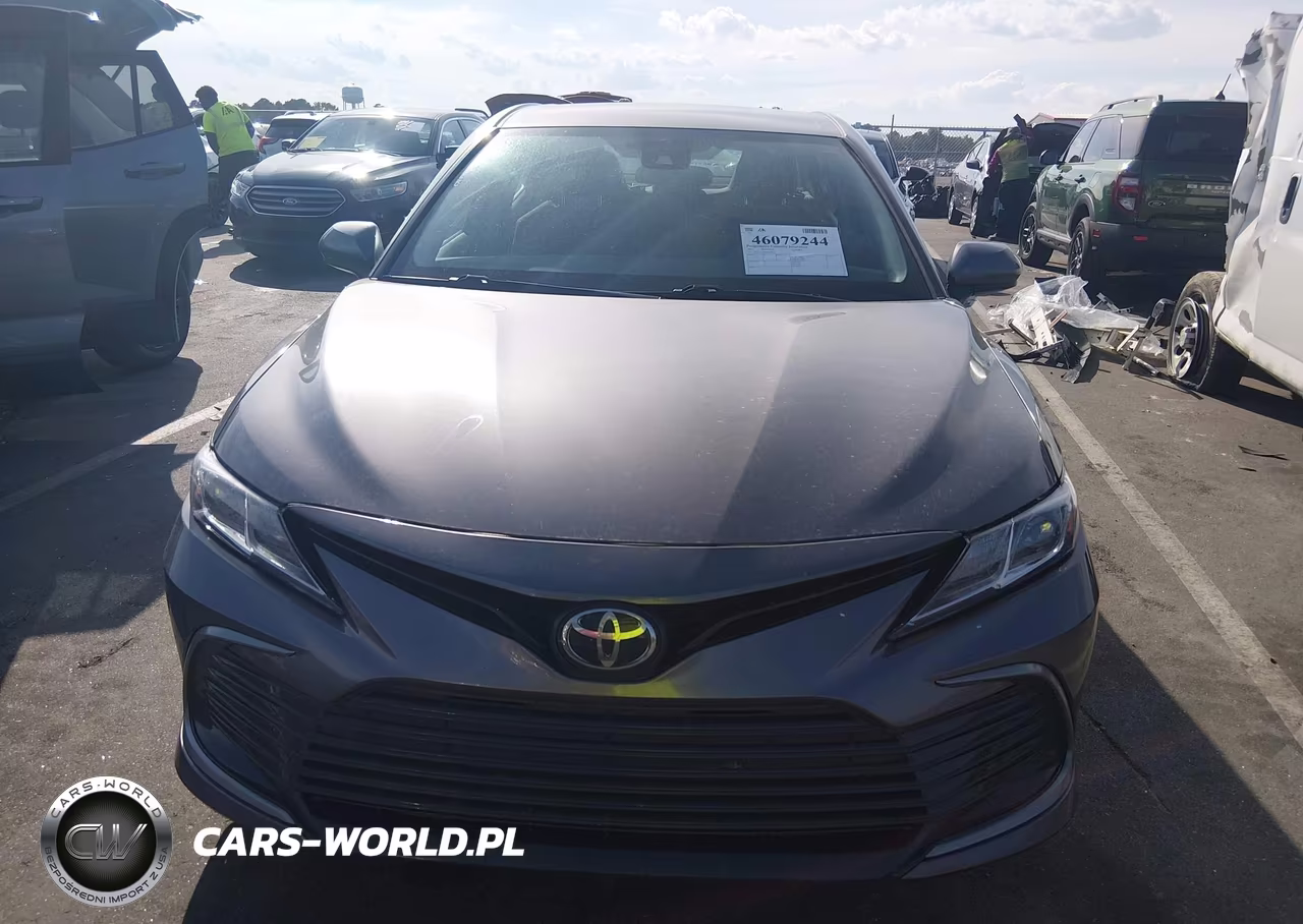 2021 Toyota Camry Le VIN:4T1C11AK9MU540974 - 13
