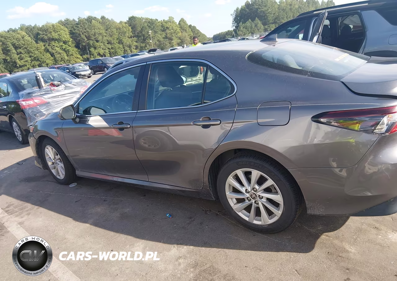 2021 Toyota Camry Le VIN:4T1C11AK9MU540974 - 15