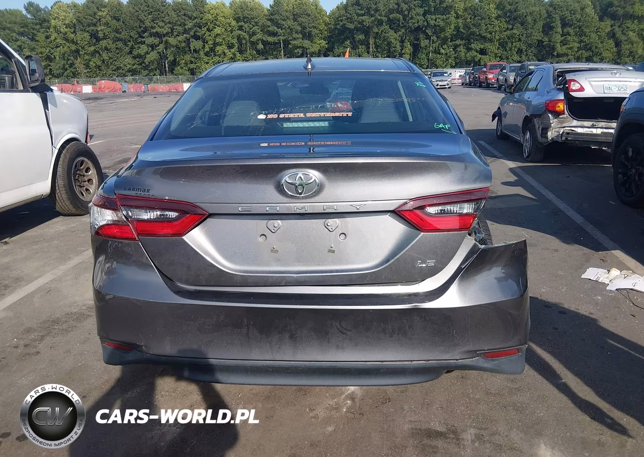 2021 Toyota Camry Le VIN:4T1C11AK9MU540974 - 17