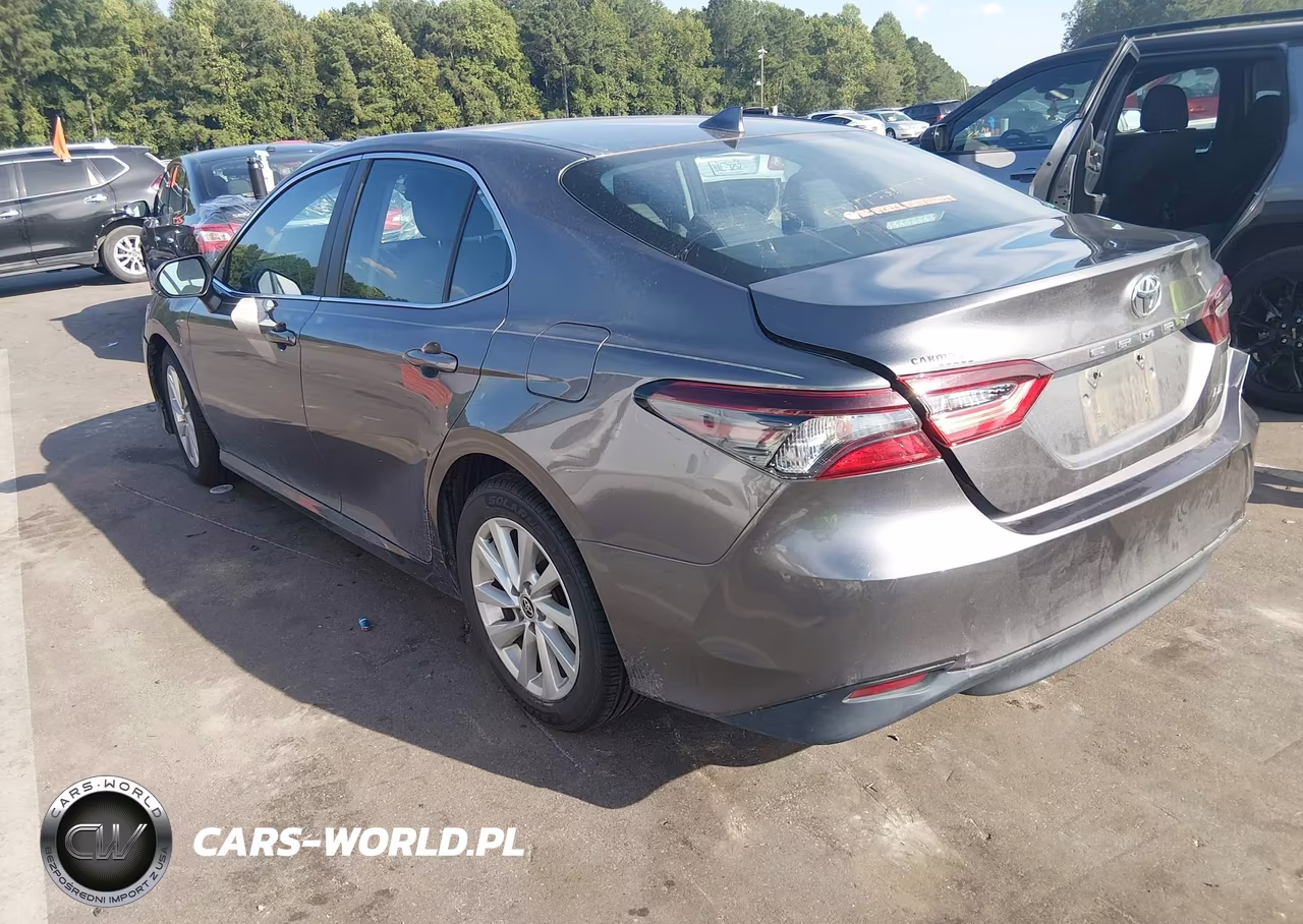 2021 Toyota Camry Le VIN:4T1C11AK9MU540974 - 3