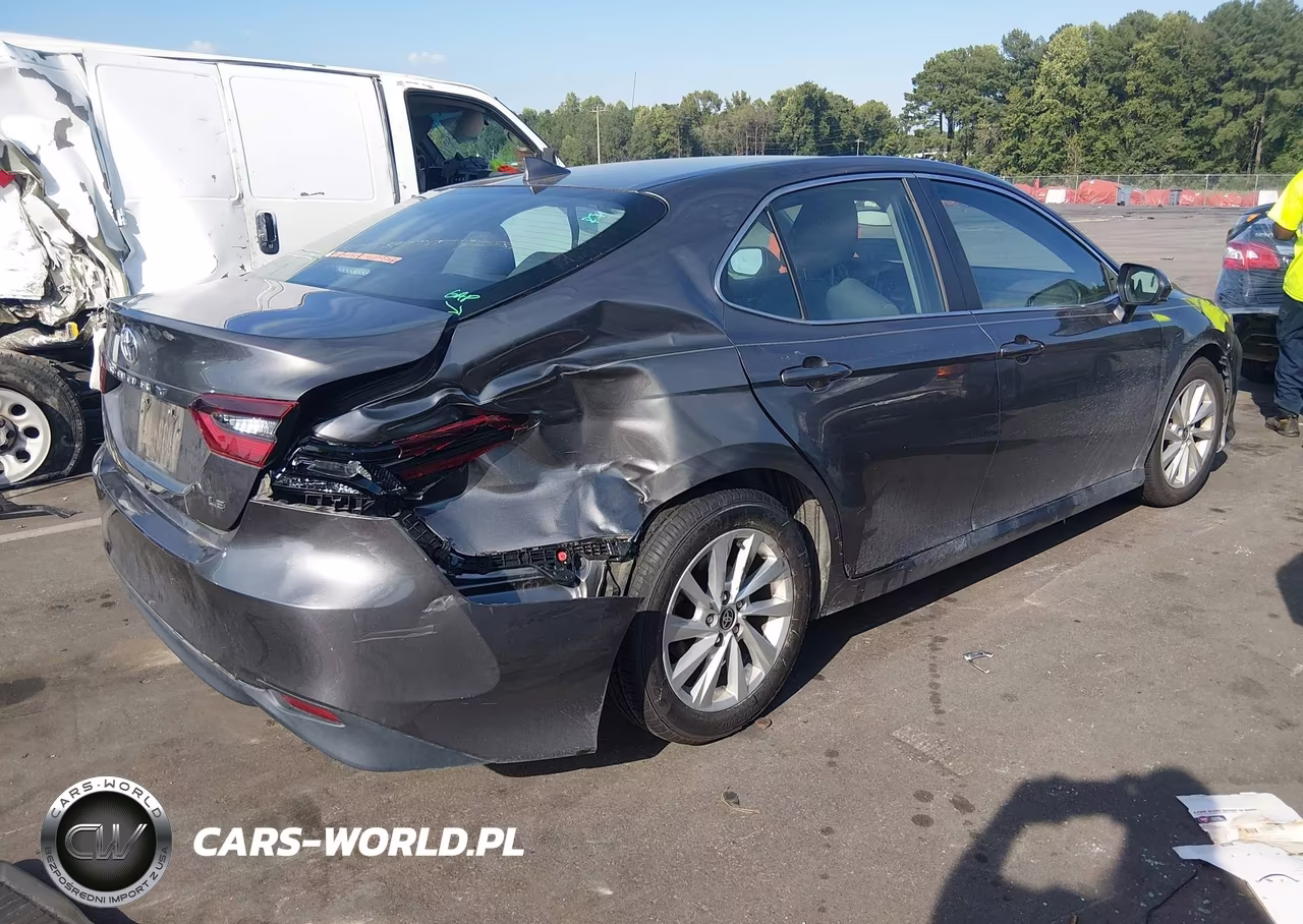 2021 Toyota Camry Le VIN:4T1C11AK9MU540974 - 4