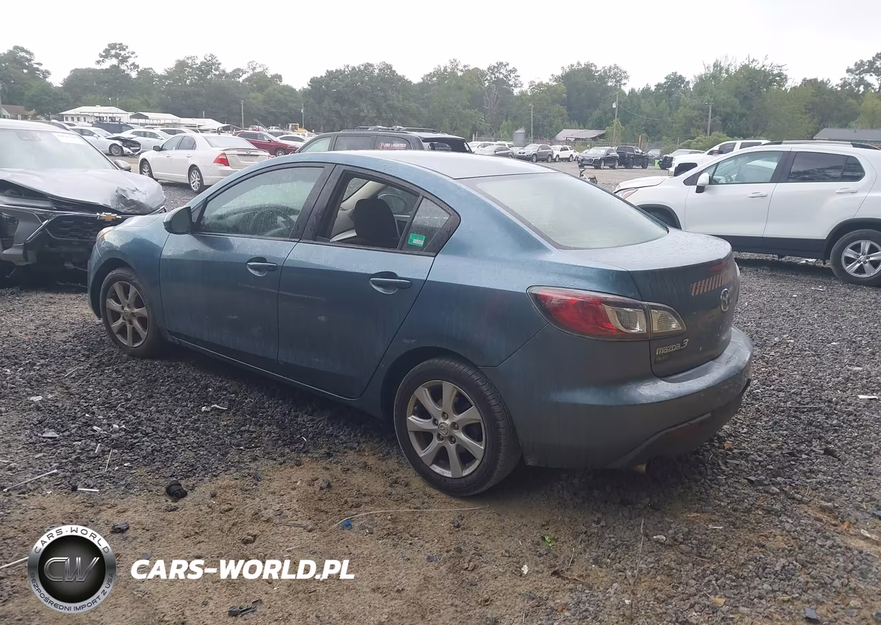 2011 Mazda Mazda3 I Touring VIN:JM1BL1VG4B1420997 - 3