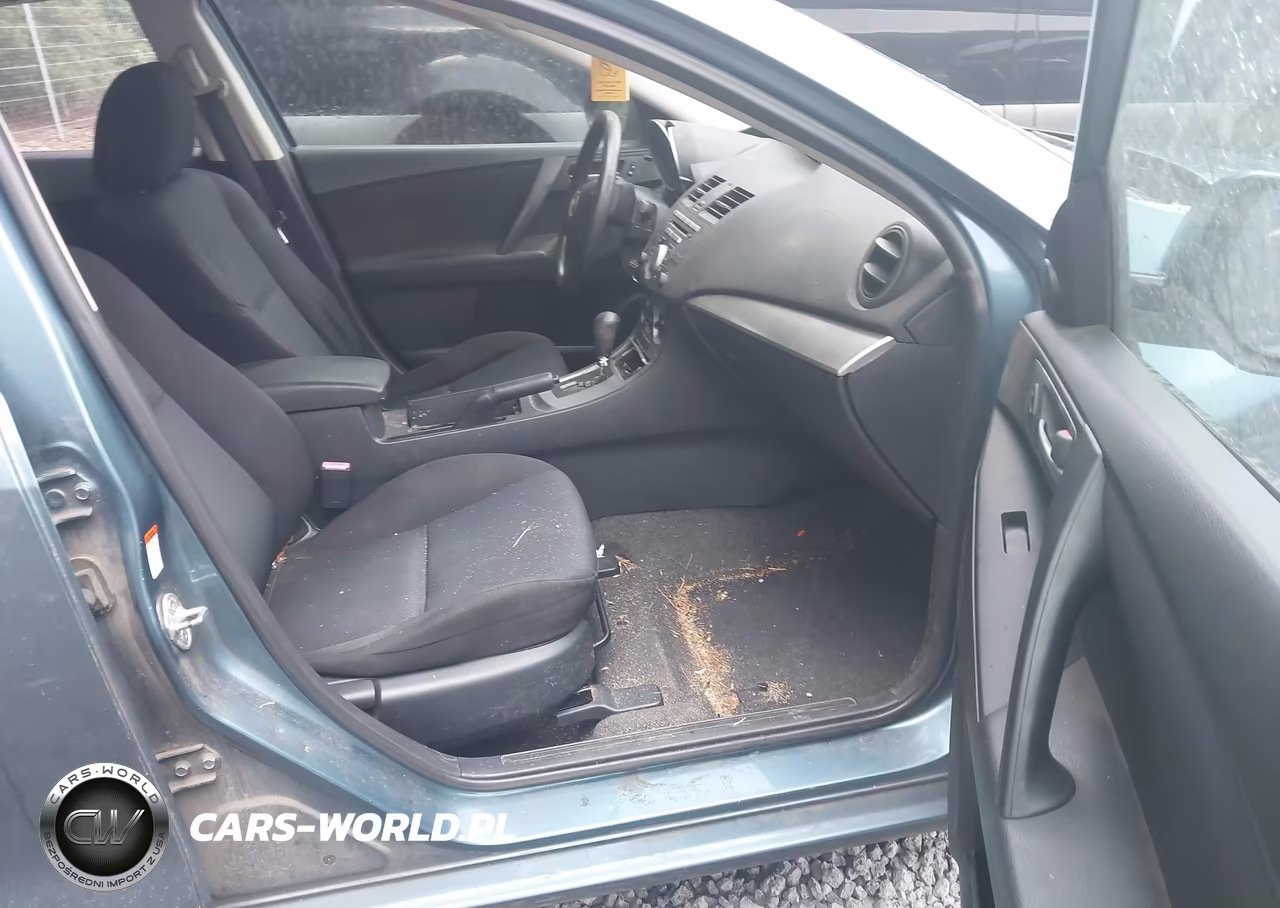 2011 Mazda Mazda3 I Touring VIN:JM1BL1VG4B1420997 - 5