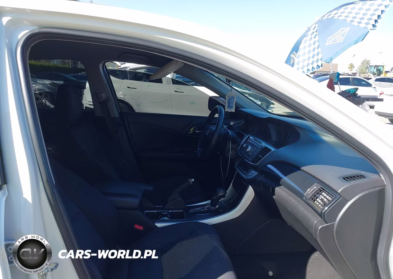 2015 Honda Accord Sport VIN:1HGCR2F52FA135809 - 5