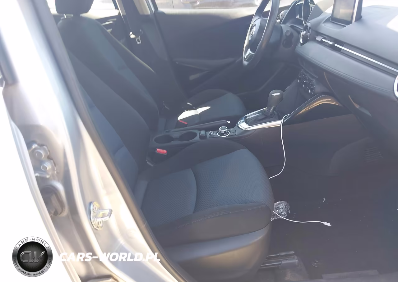 2017 Toyota Yaris Ia VIN:3MYDLBYV8HY171926 - 5
