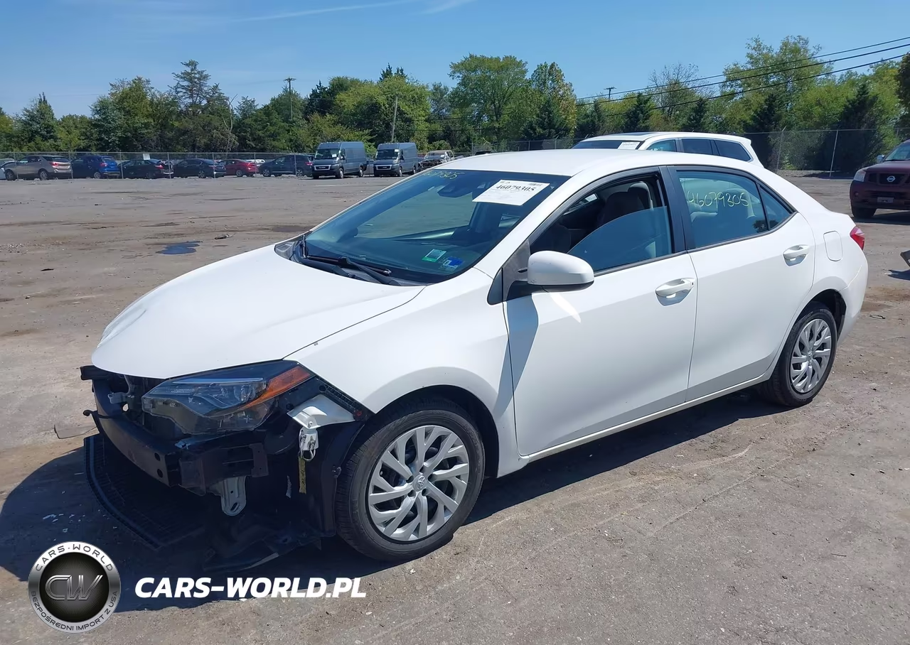2017 Toyota Corolla Le VIN:5YFBURHE0HP654435 - 2