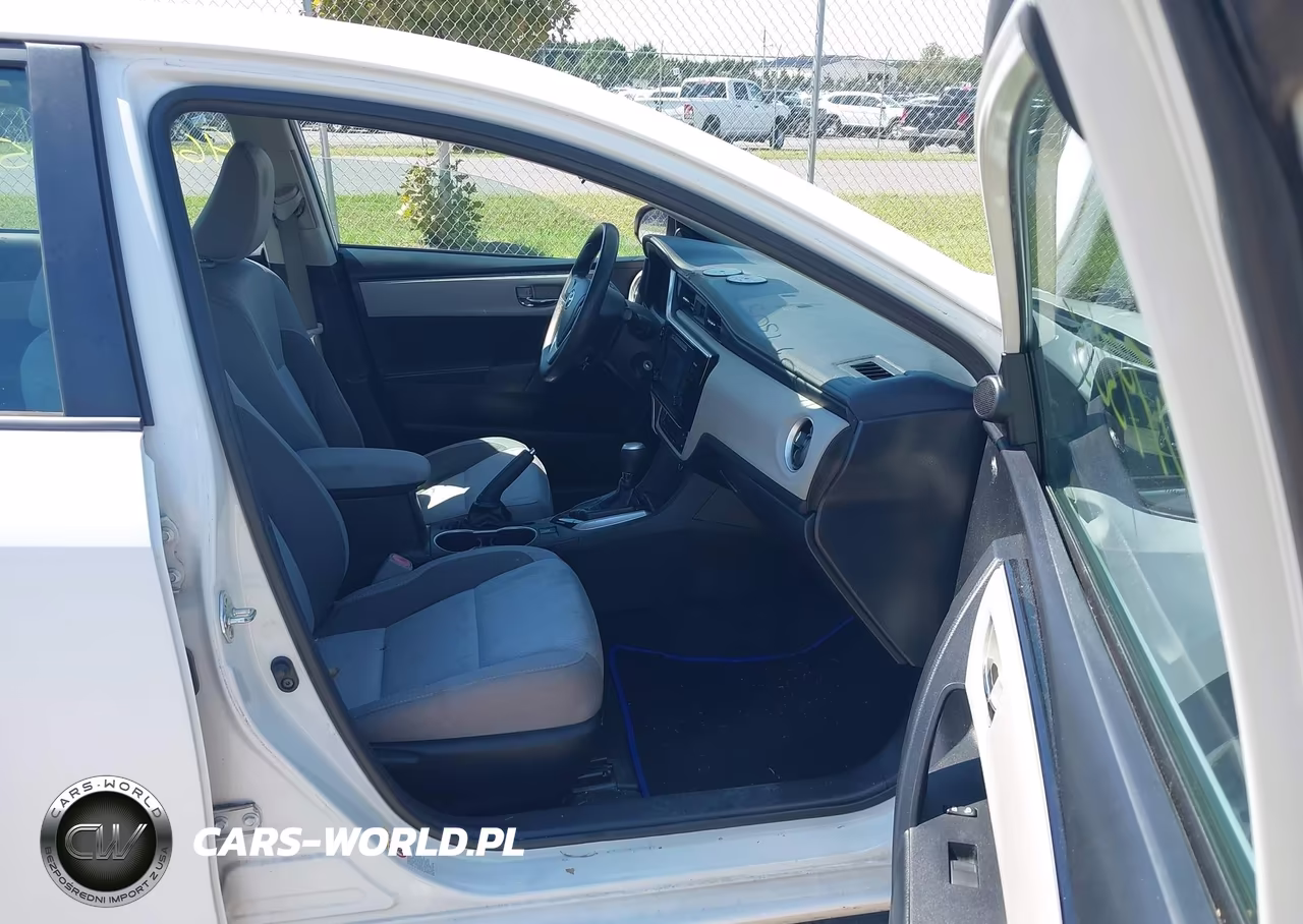 2017 Toyota Corolla Le VIN:5YFBURHE0HP654435 - 5