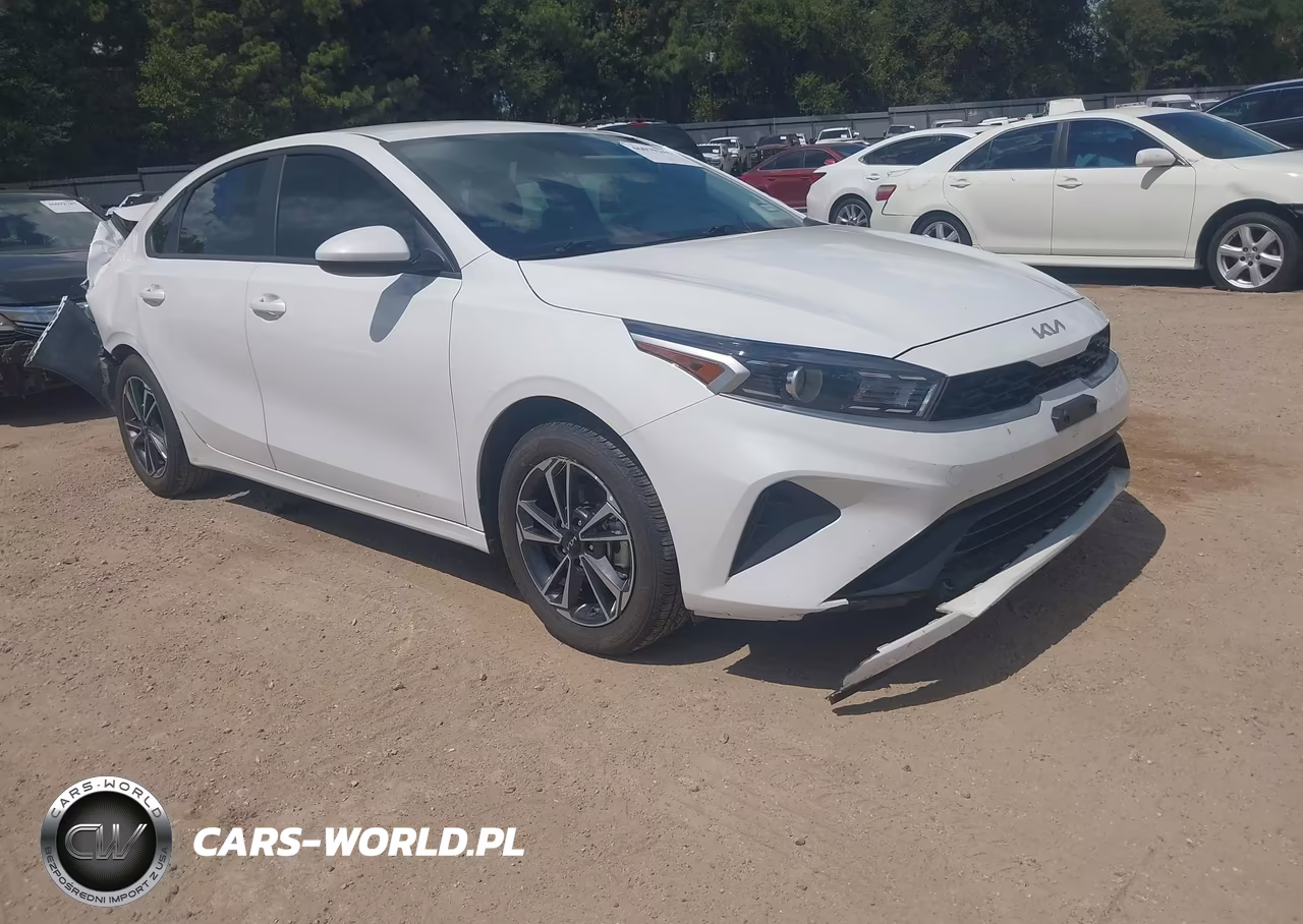 2023 Kia Forte Lxs VIN:3KPF24ADXPE688751 - 1