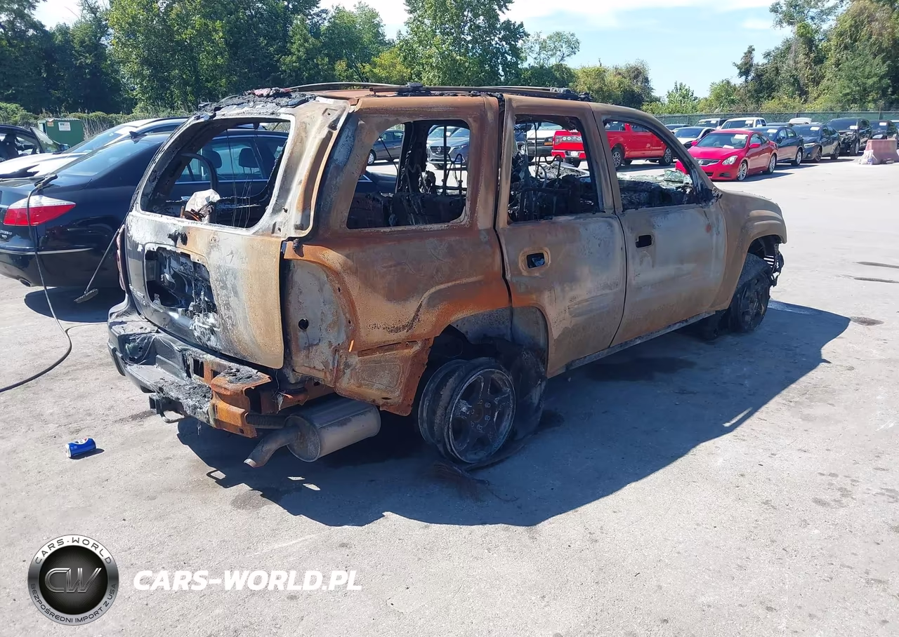 2006 Chevrolet Trailblazer Ls VIN:1GNDT13S962152651 - 4