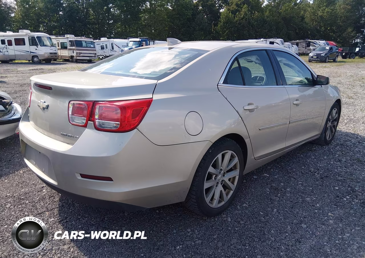 2015 Chevrolet Malibu 2Lt VIN:1G11D5SL3FF104333 - 4