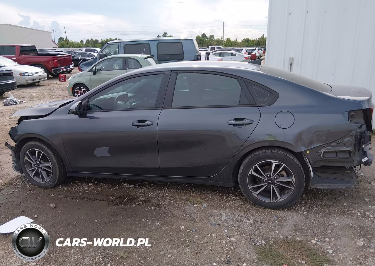 2023 Kia Forte Lxs VIN:3KPF24AD3PE512883 - 15
