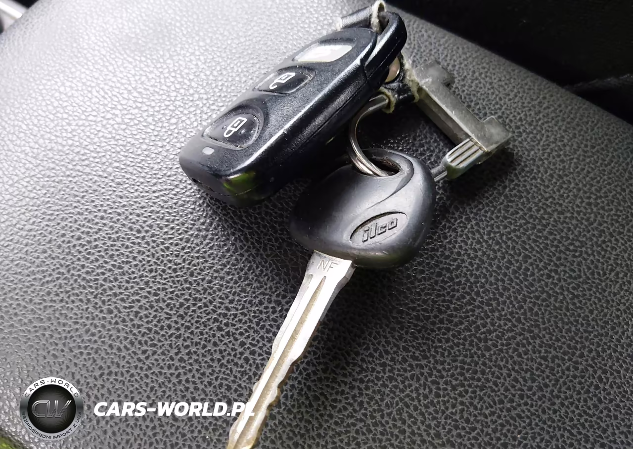 2018 Hyundai Elantra Sel VIN:KMHD84LFXJU702835 - 11