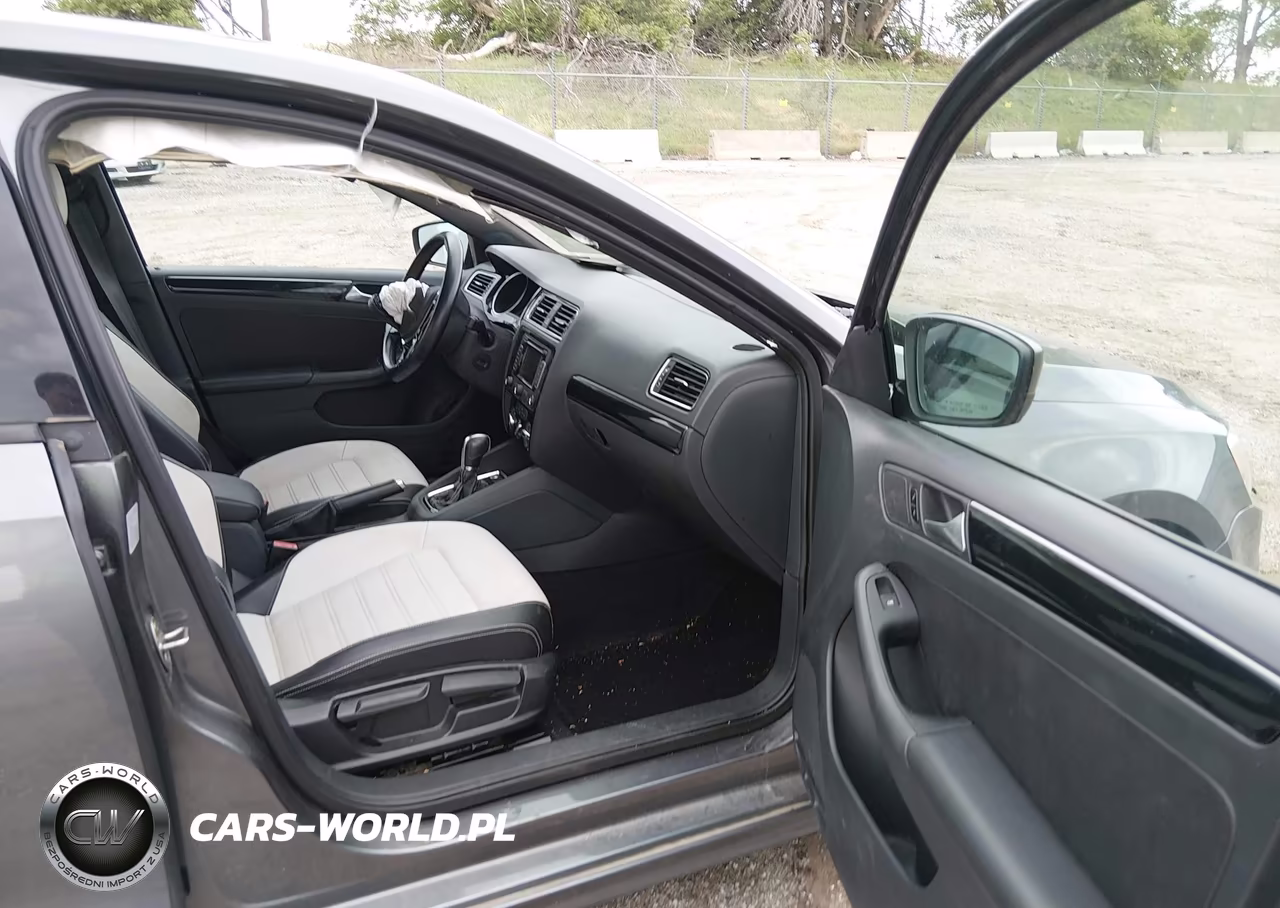 2015 Volkswagen Jetta 1.8T Sport VIN:3VWD17AJ1FM420884 - 5