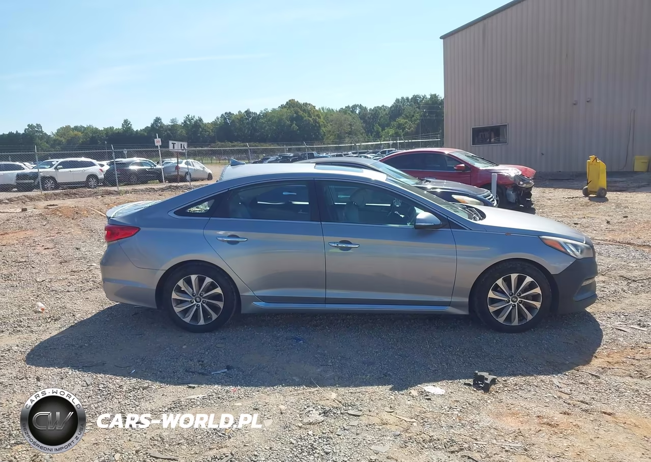 2016 Hyundai Sonata Sport VIN:5NPE34AF0GH378131 - 13