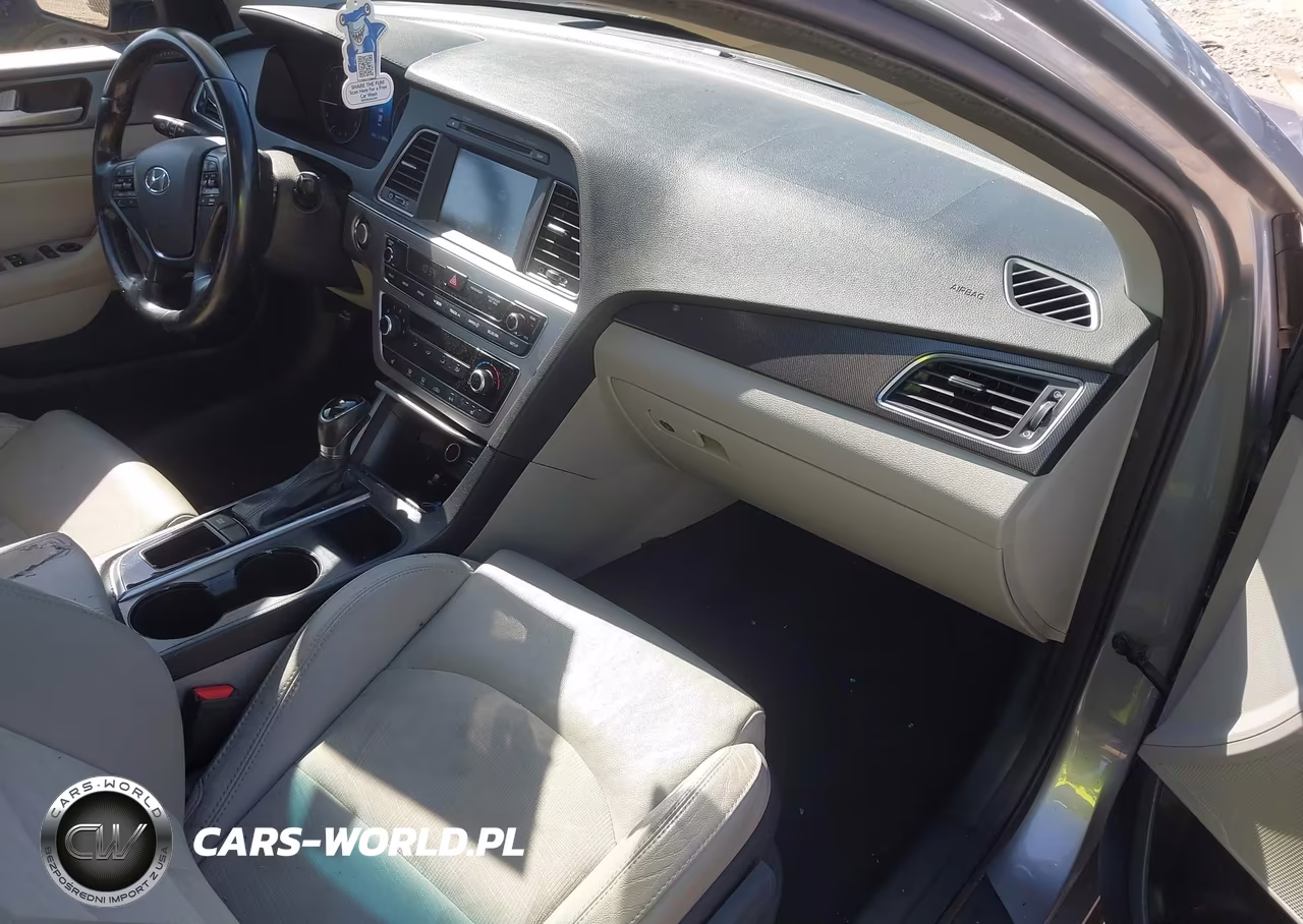 2016 Hyundai Sonata Sport VIN:5NPE34AF0GH378131 - 5