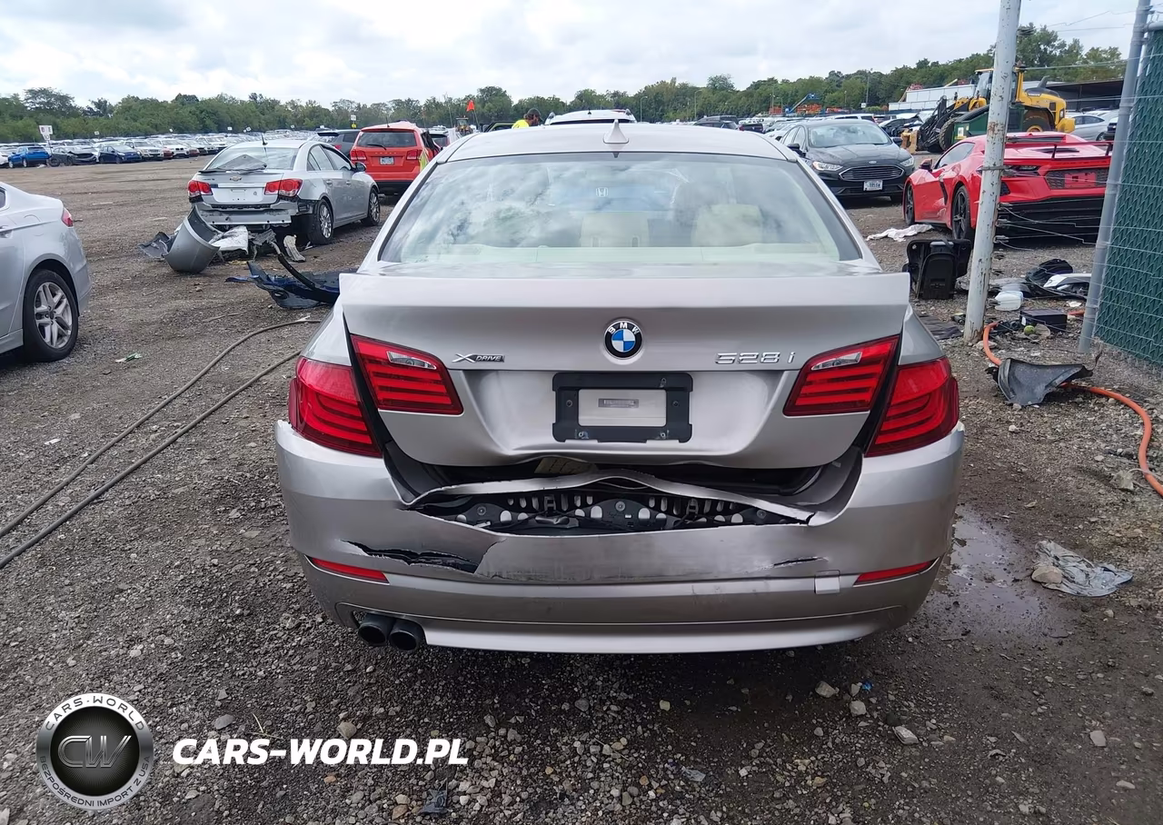 2013 BMW 528I xDrive VIN:WBAXH5C53DD108510 - 16