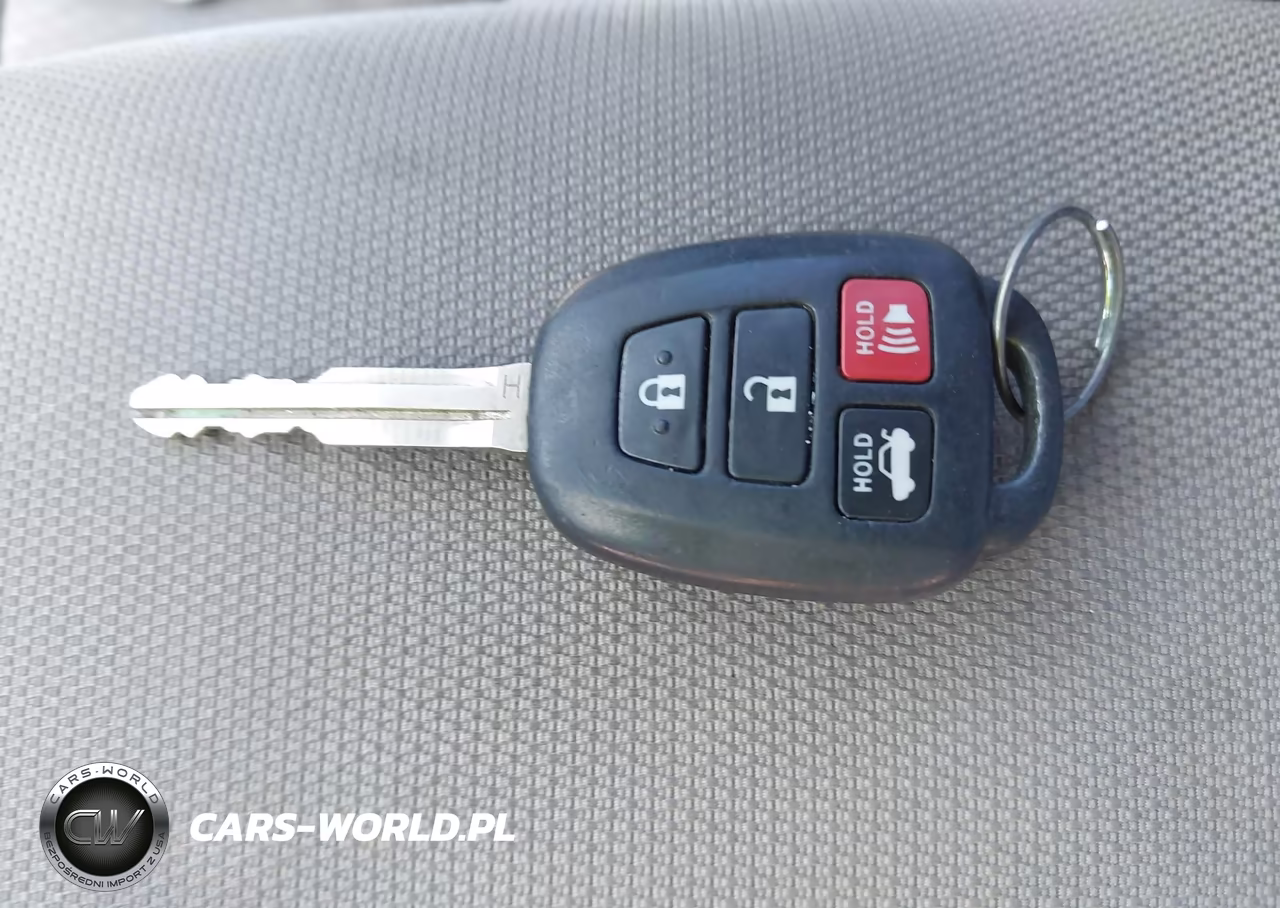 2015 Toyota Corolla Le VIN:5YFBURHE0FP189426 - 11