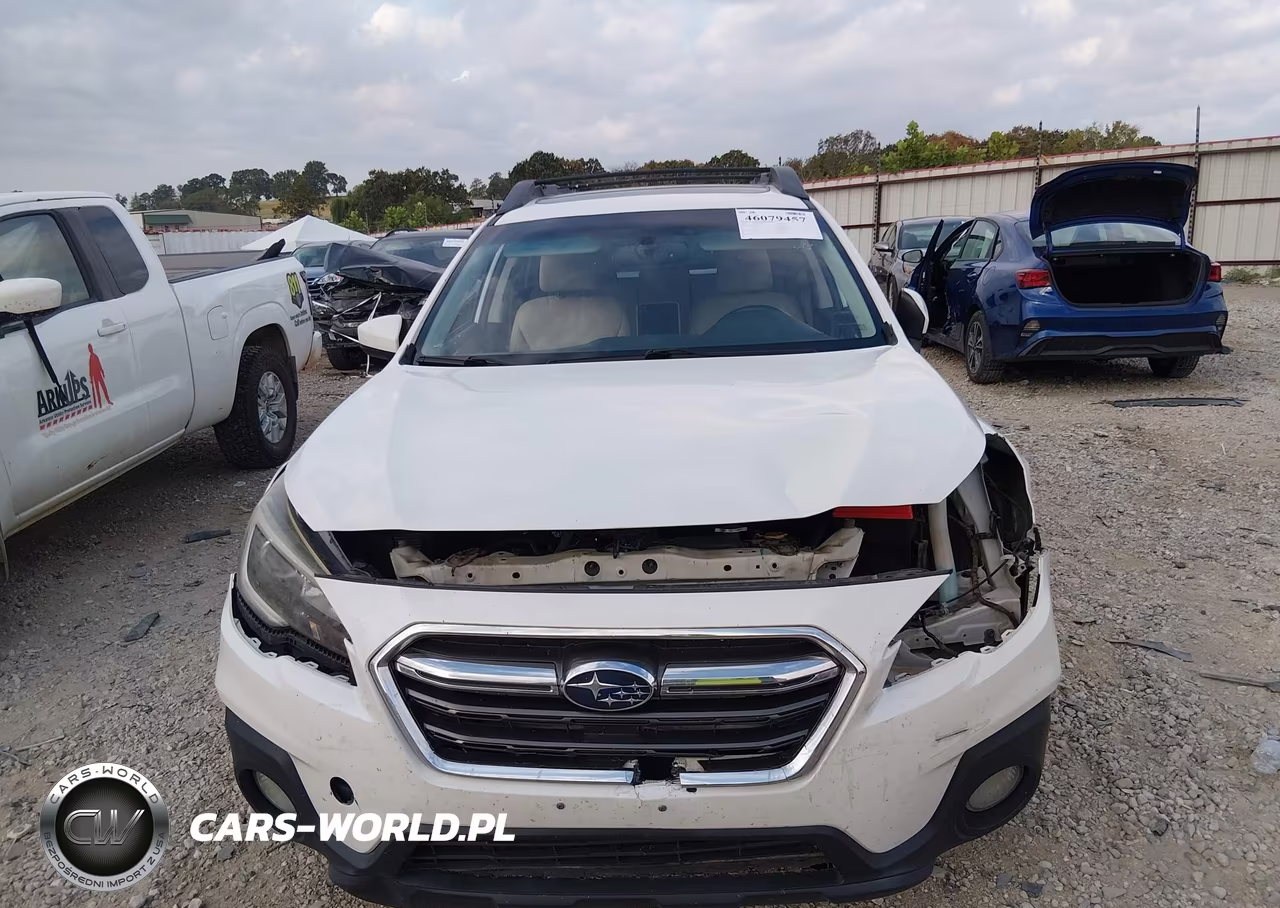 2018 Subaru Outback 2.5I Premium VIN:4S4BSADC2J3317903 - 12