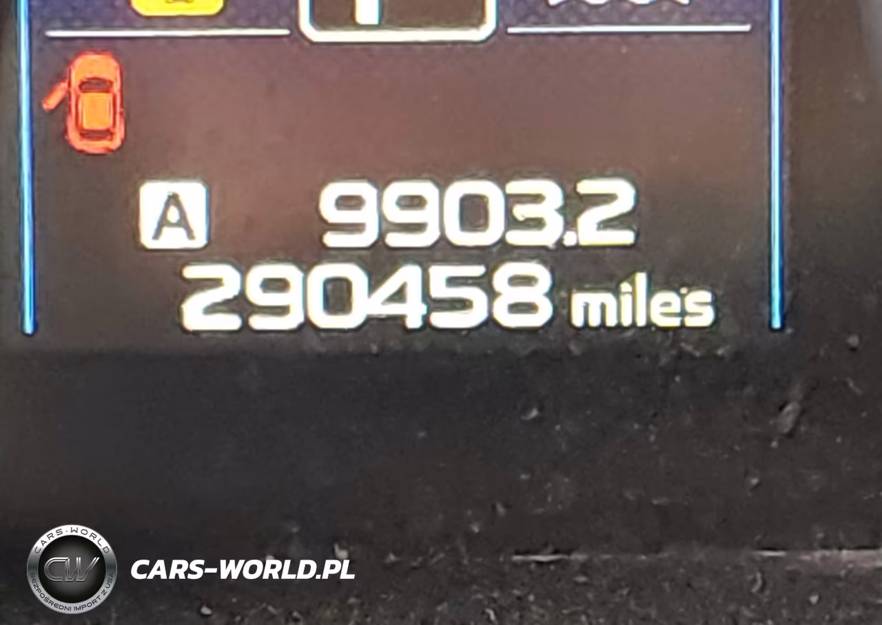 2018 Subaru Outback 2.5I Premium VIN:4S4BSADC2J3317903 - 15