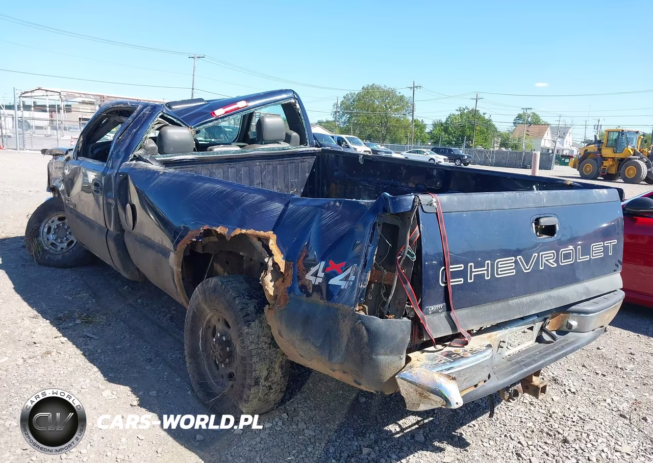 2007 Chevrolet Silverado 2500Hd Classic Work Truck VIN:1GCHK24D17E152596 - 3