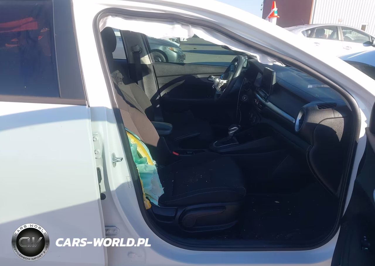 2021 Kia Forte Lxs VIN:3KPF24AD5ME288091 - 5