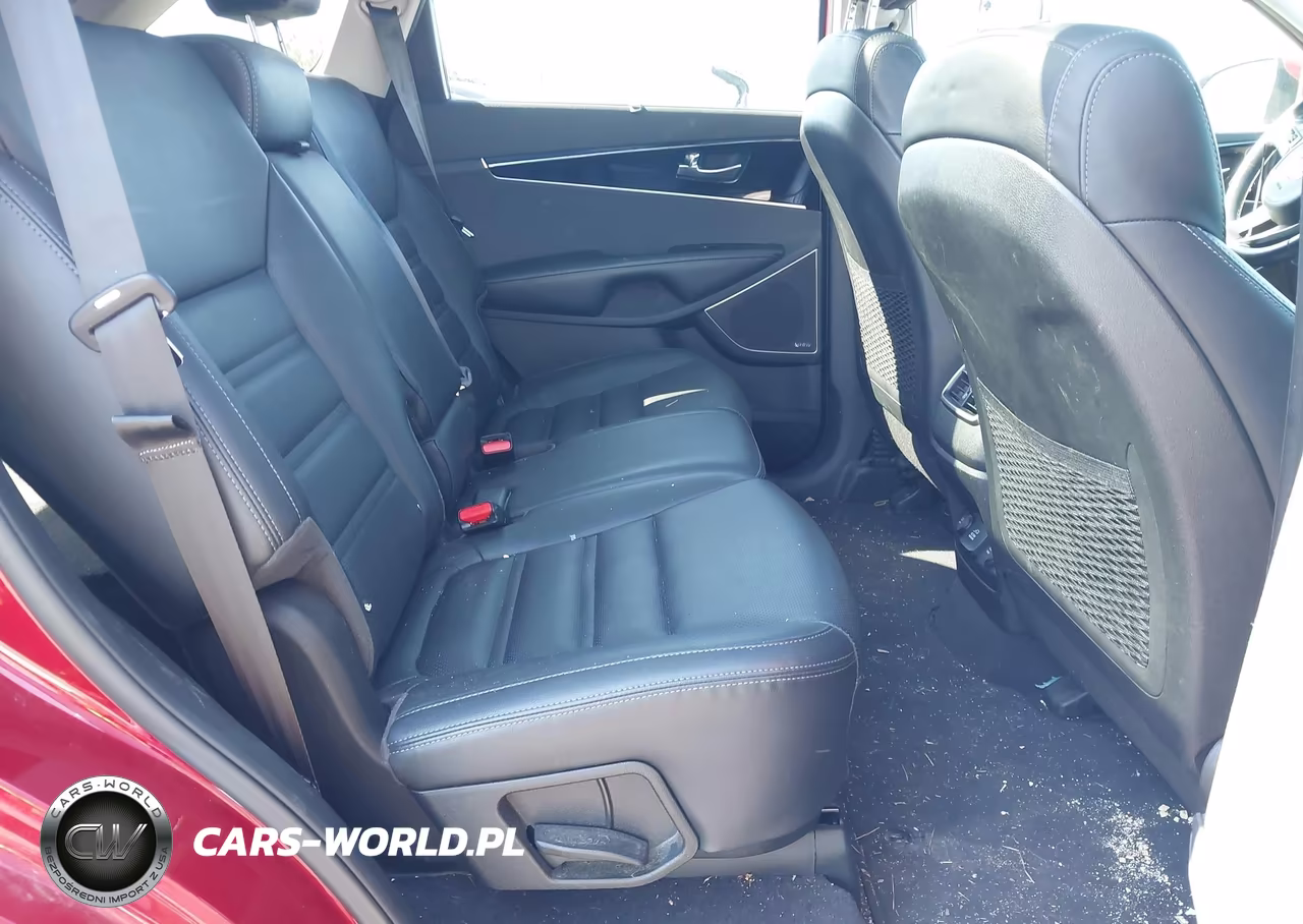 2018 Kia Sorento 3.3L Sx VIN:5XYPKDA51JG413681 - 8