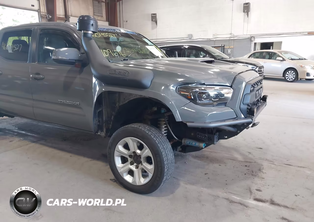 2017 Toyota Tacoma Trd Sport VIN:3TMCZ5AN3HM079196 - 18