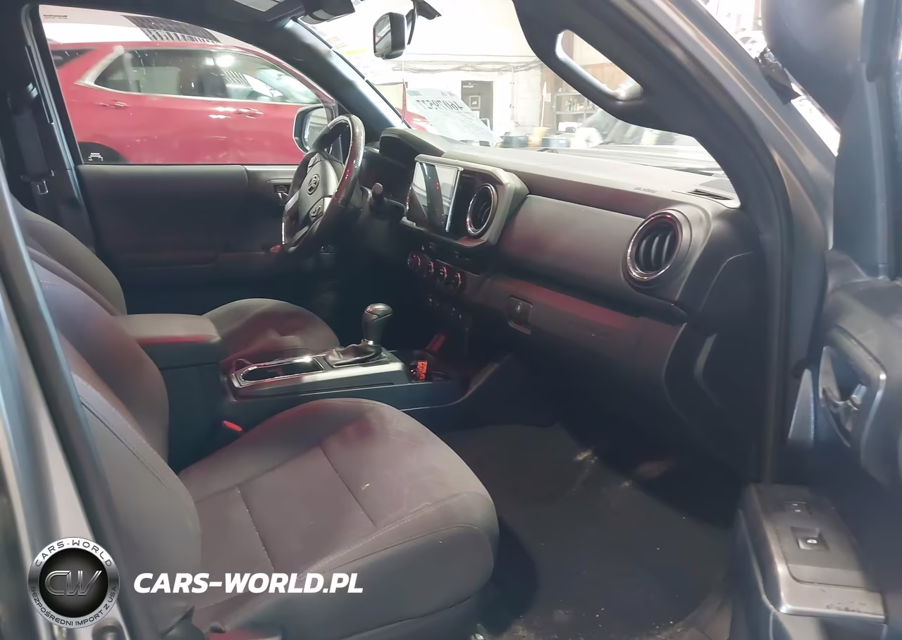 2017 Toyota Tacoma Trd Sport VIN:3TMCZ5AN3HM079196 - 5