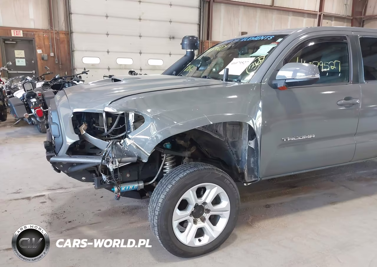 2017 Toyota Tacoma Trd Sport VIN:3TMCZ5AN3HM079196 - 6