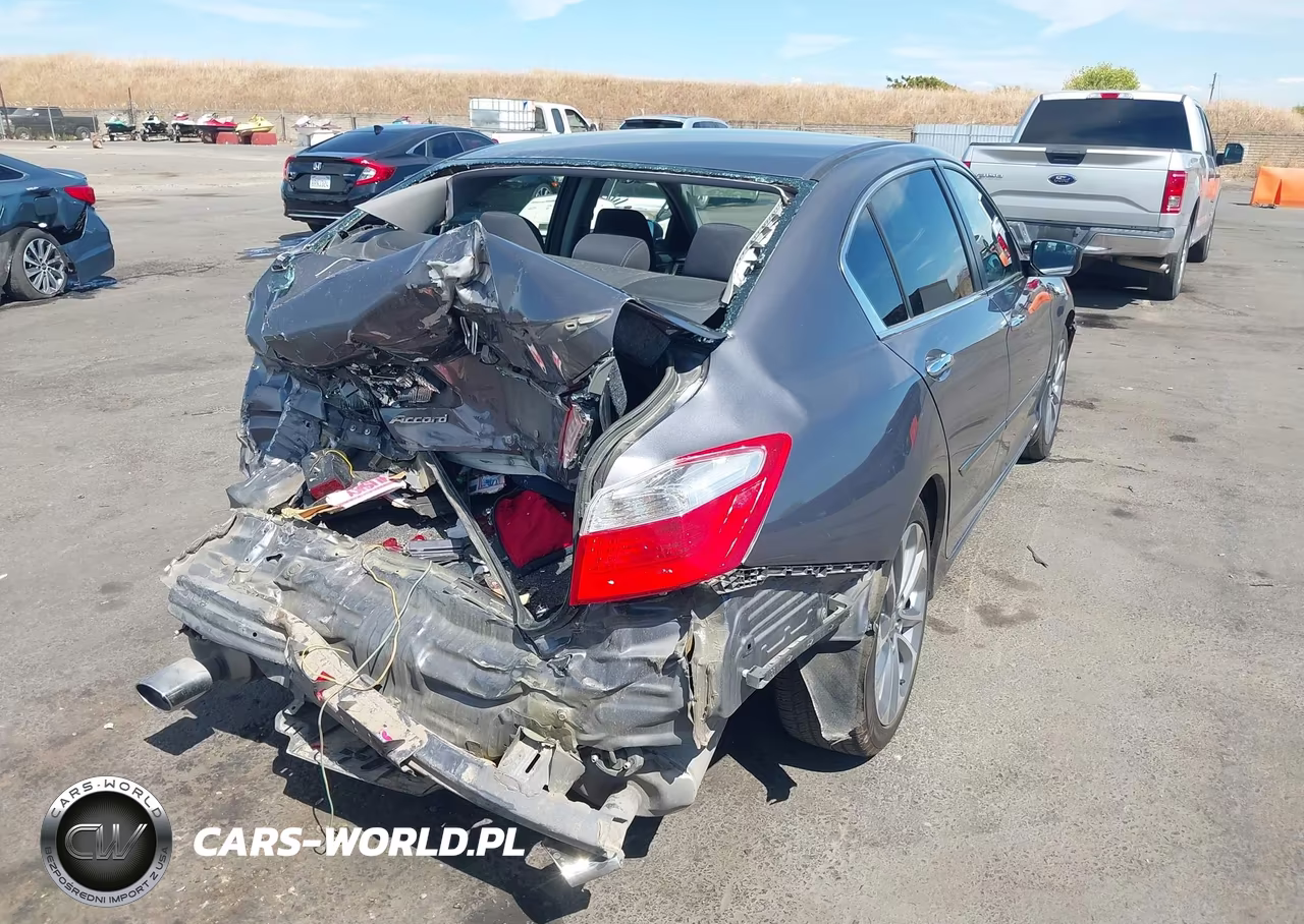 2015 Honda Accord Sport VIN:1HGCR2E59FA237786 - 4