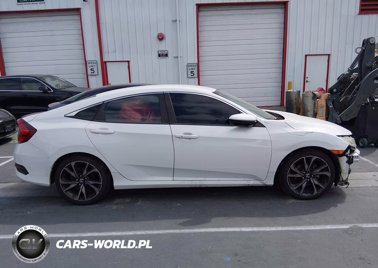 2019 Honda Civic Sport VIN:2HGFC2F8XKH579217 - 14