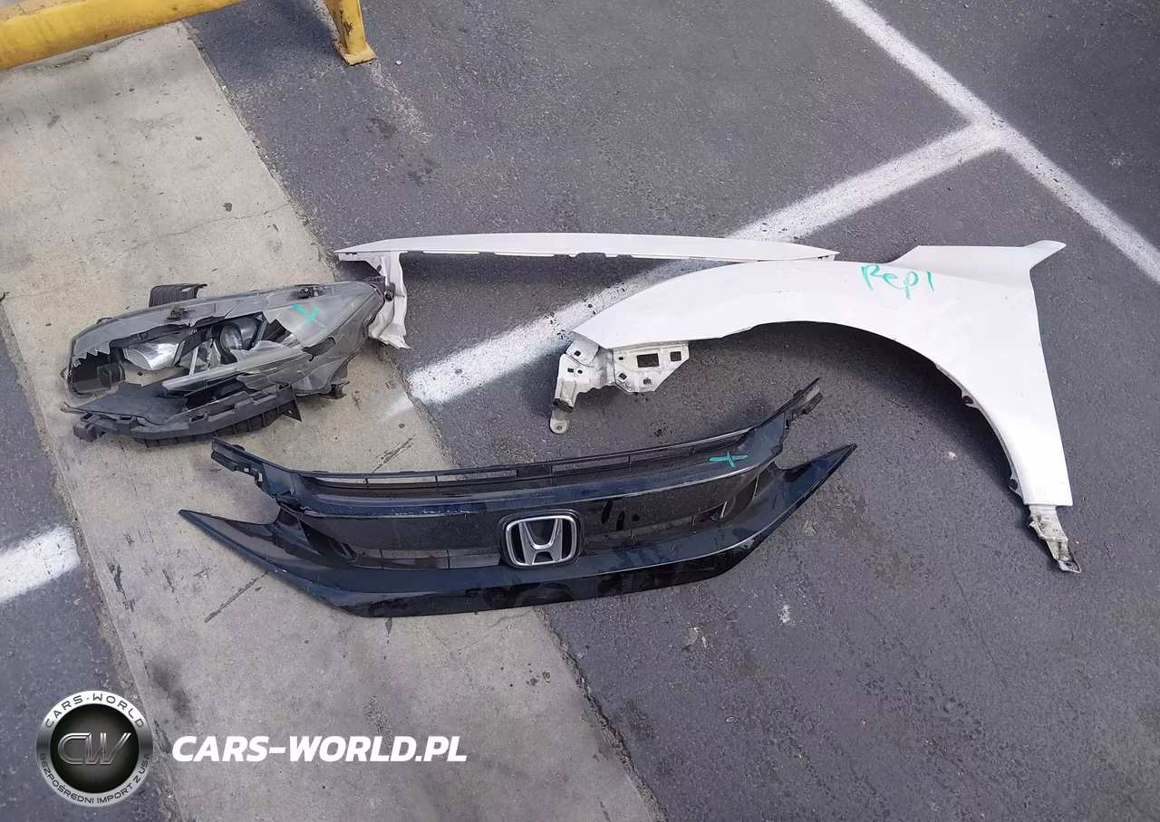 2019 Honda Civic Sport VIN:2HGFC2F8XKH579217 - 18
