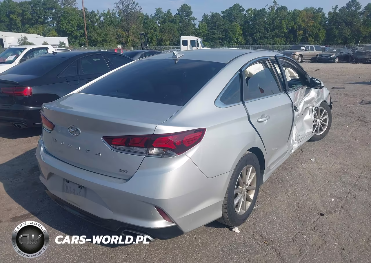 2018 Hyundai Sonata Eco VIN:5NPE24AA7JH714128 - 4