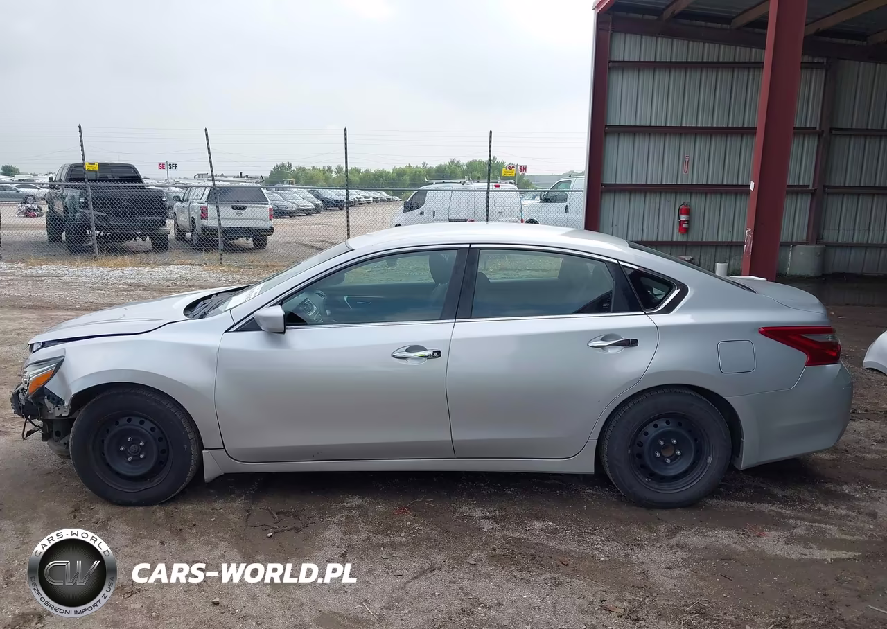 2018 Nissan Altima 2.5 S VIN:1N4AL3AP7JC258742 - 15