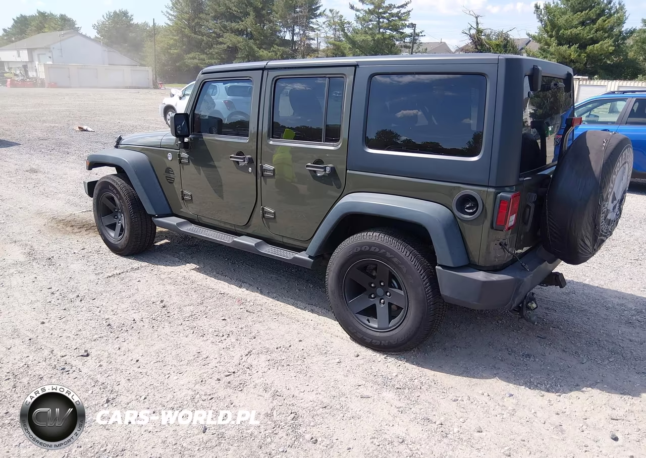 2015 Jeep Wrangler Unlimited Sport VIN:1C4HJWDG0FL762861 - 3