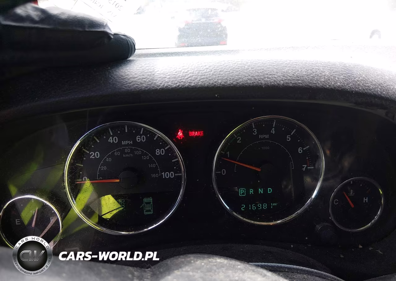 2015 Jeep Wrangler Unlimited Sport VIN:1C4HJWDG0FL762861 - 7