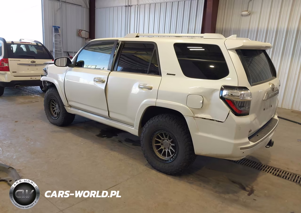 2019 Toyota 4Runner Limited VIN:JTEBU5JR9K5642421 - 3