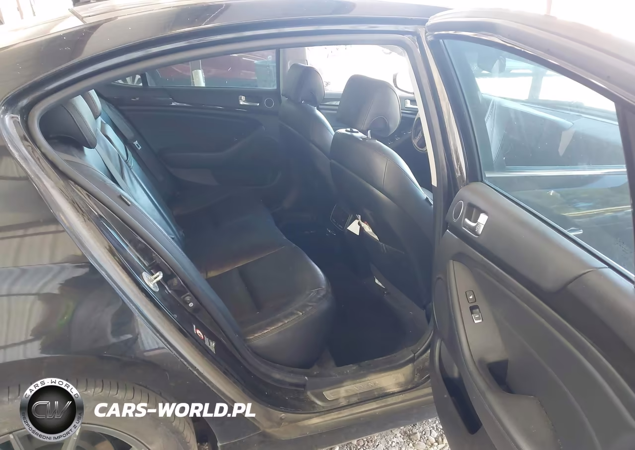 2015 Kia Cadenza Premium VIN:KNALN4D71F5189599 - 8