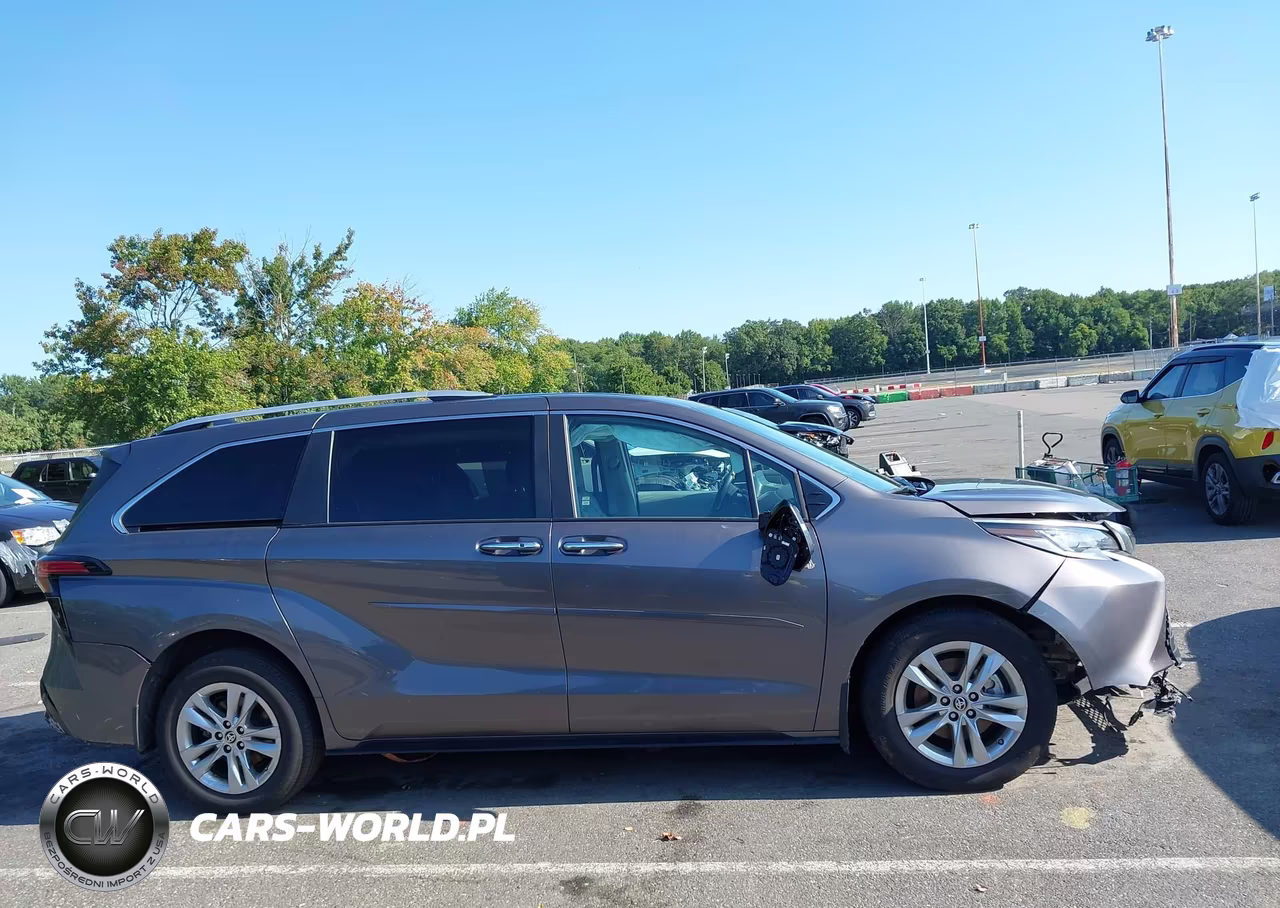 2024 Toyota Sienna Limited VIN:5TDZSKFC6RS112438 - 13