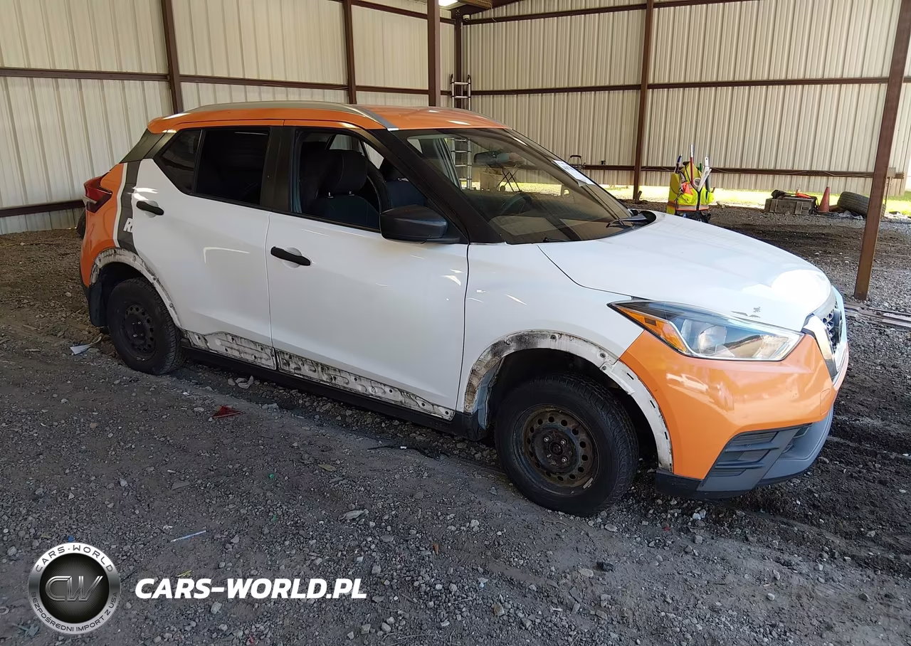 2019 Nissan Kicks S