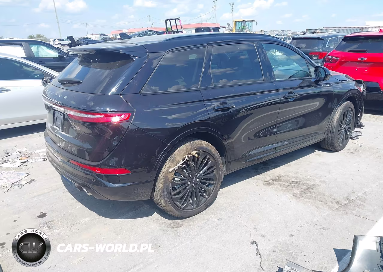 2025 Lincoln Corsair Grand Touring VIN:5LMTJ5DZ2SUL21655 - 4