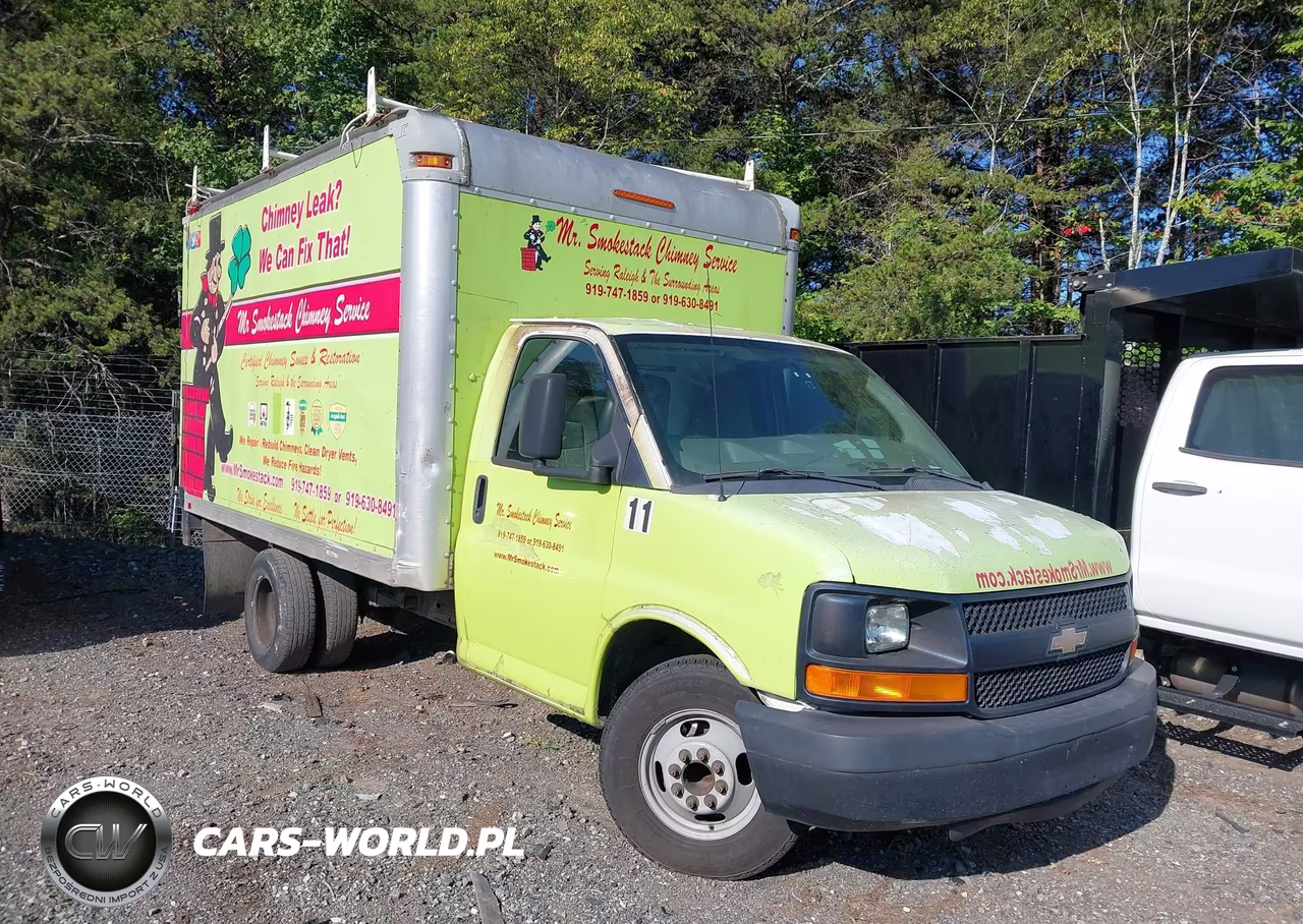 2012 Chevrolet Express Cutaway Work Van VIN:1GB0G2CA2C1129453 - 1