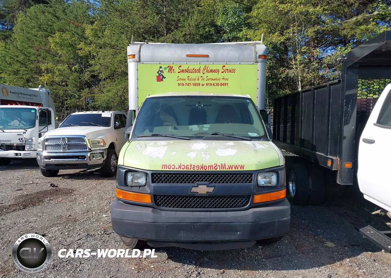 2012 Chevrolet Express Cutaway Work Van VIN:1GB0G2CA2C1129453 - 12